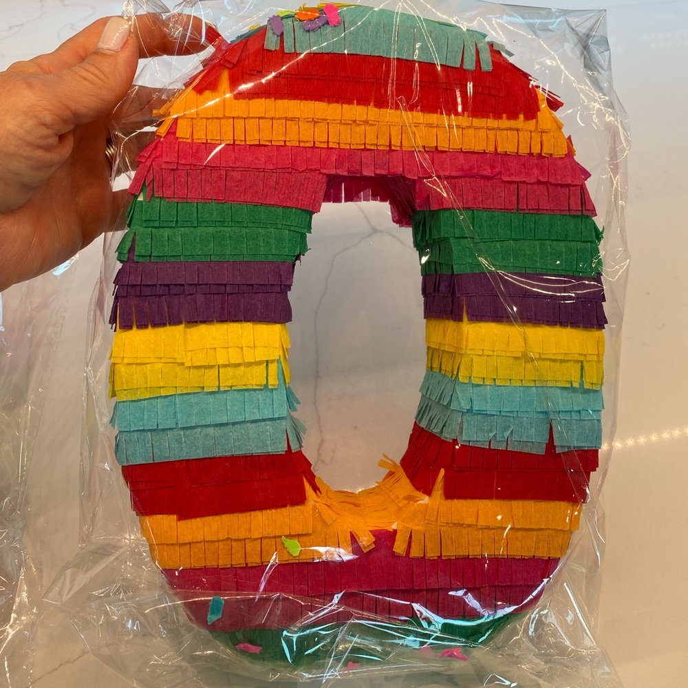 LIKE NEW FIESTA #0 or “O” Piñata Crepe Table Decor